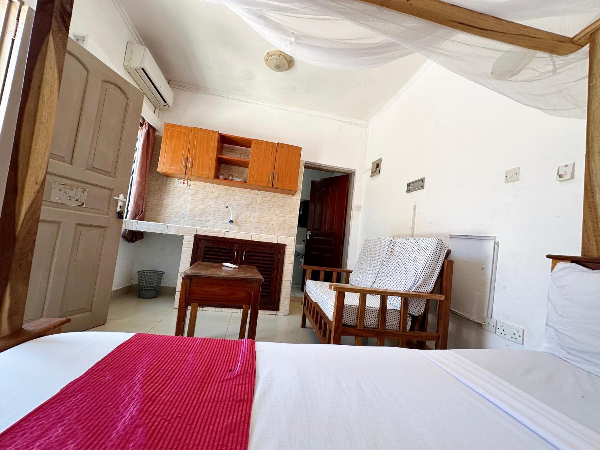 Diani Home Stays Diani Beach Ngoại thất bức ảnh